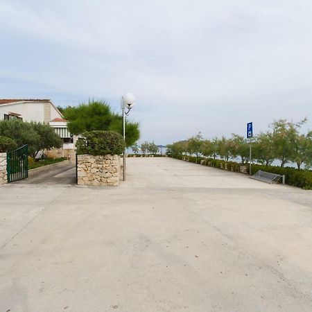 Beach Apartment M & B Poljana  Екстер'єр фото