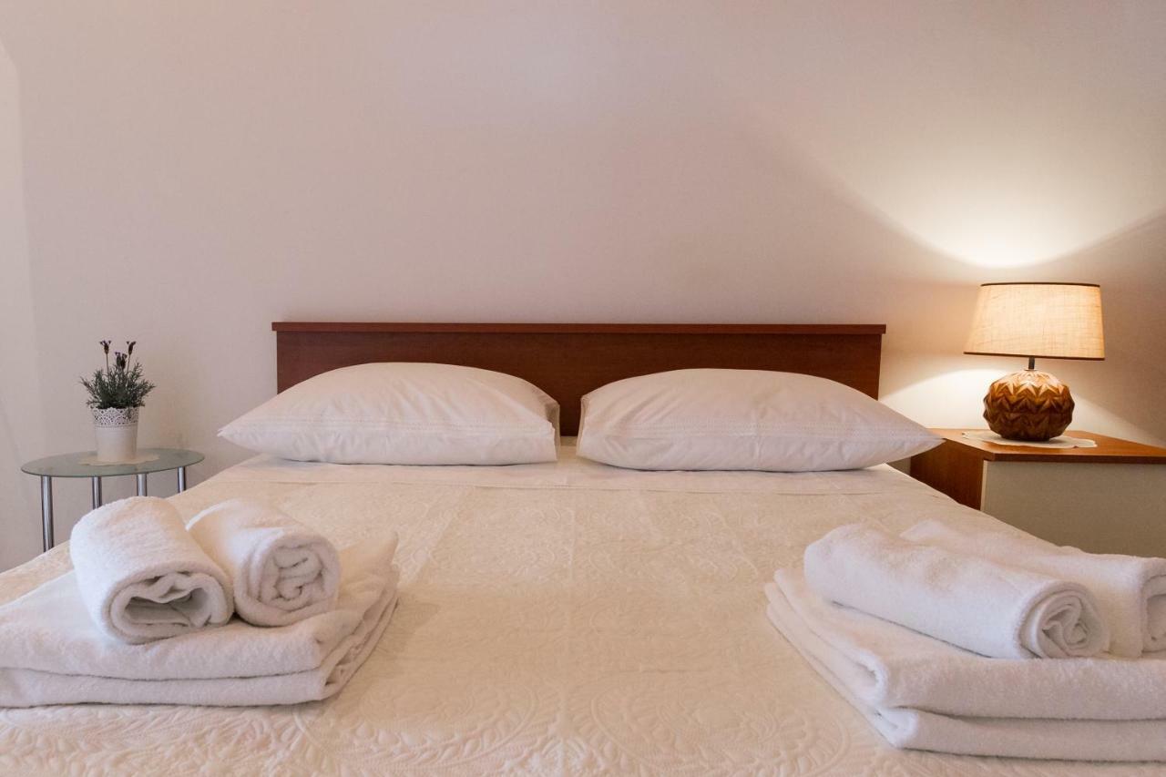 Beach Apartment M & B Poljana  Екстер'єр фото